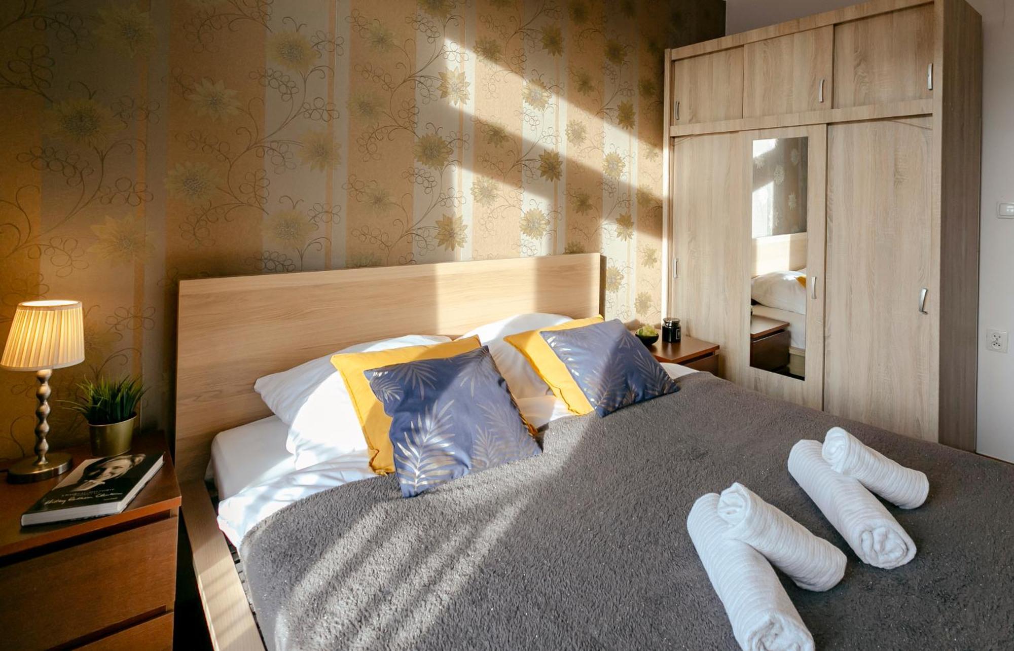 Plac Konstytucji 6 Orange - Apartament Dla 4 Osob - Bezplatny Parking - Free Parking - Piekny Widok Na Panorame Warszawy 바르샤바 외부 사진