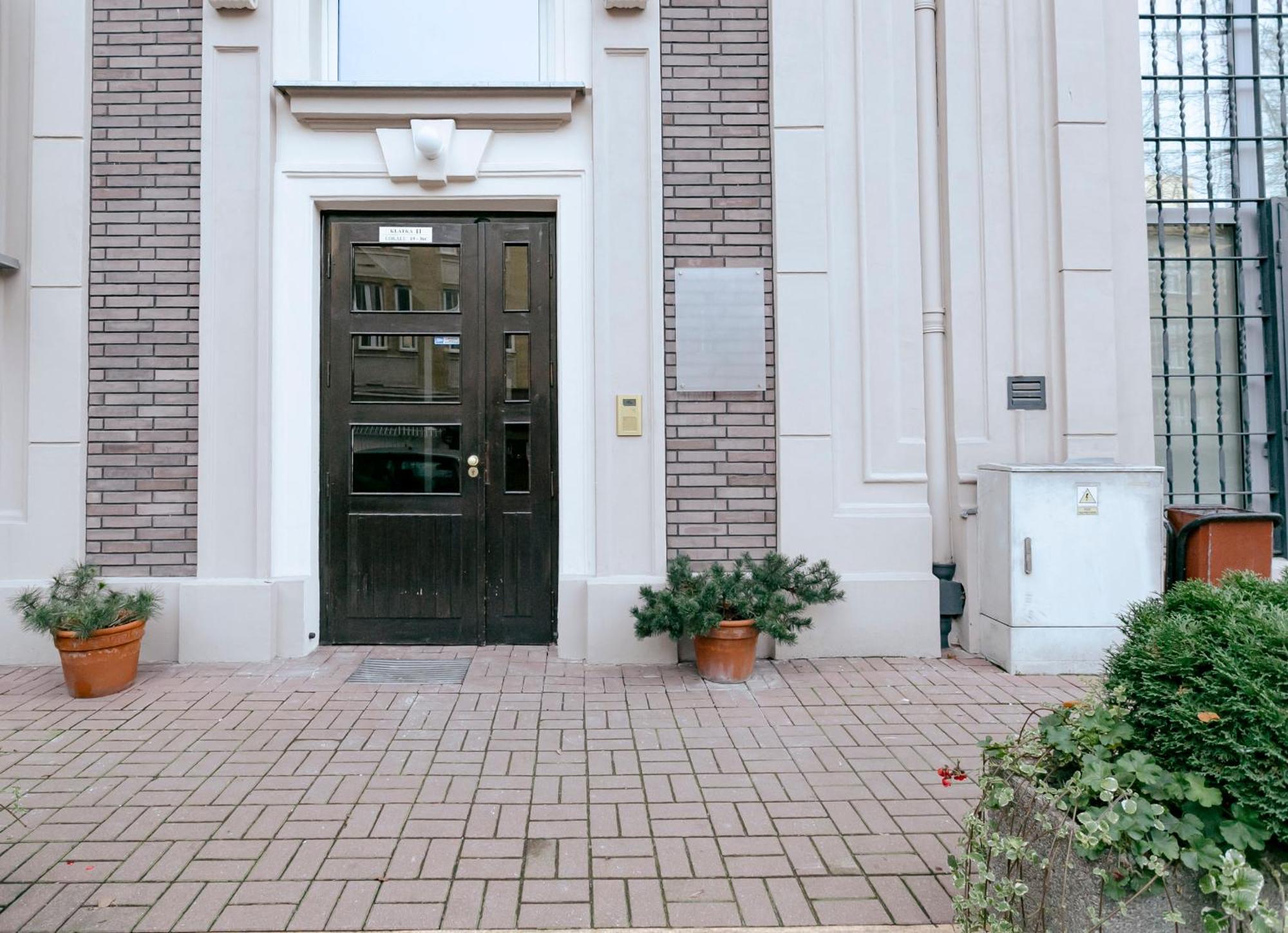 Plac Konstytucji 6 Orange - Apartament Dla 4 Osob - Bezplatny Parking - Free Parking - Piekny Widok Na Panorame Warszawy 바르샤바 외부 사진